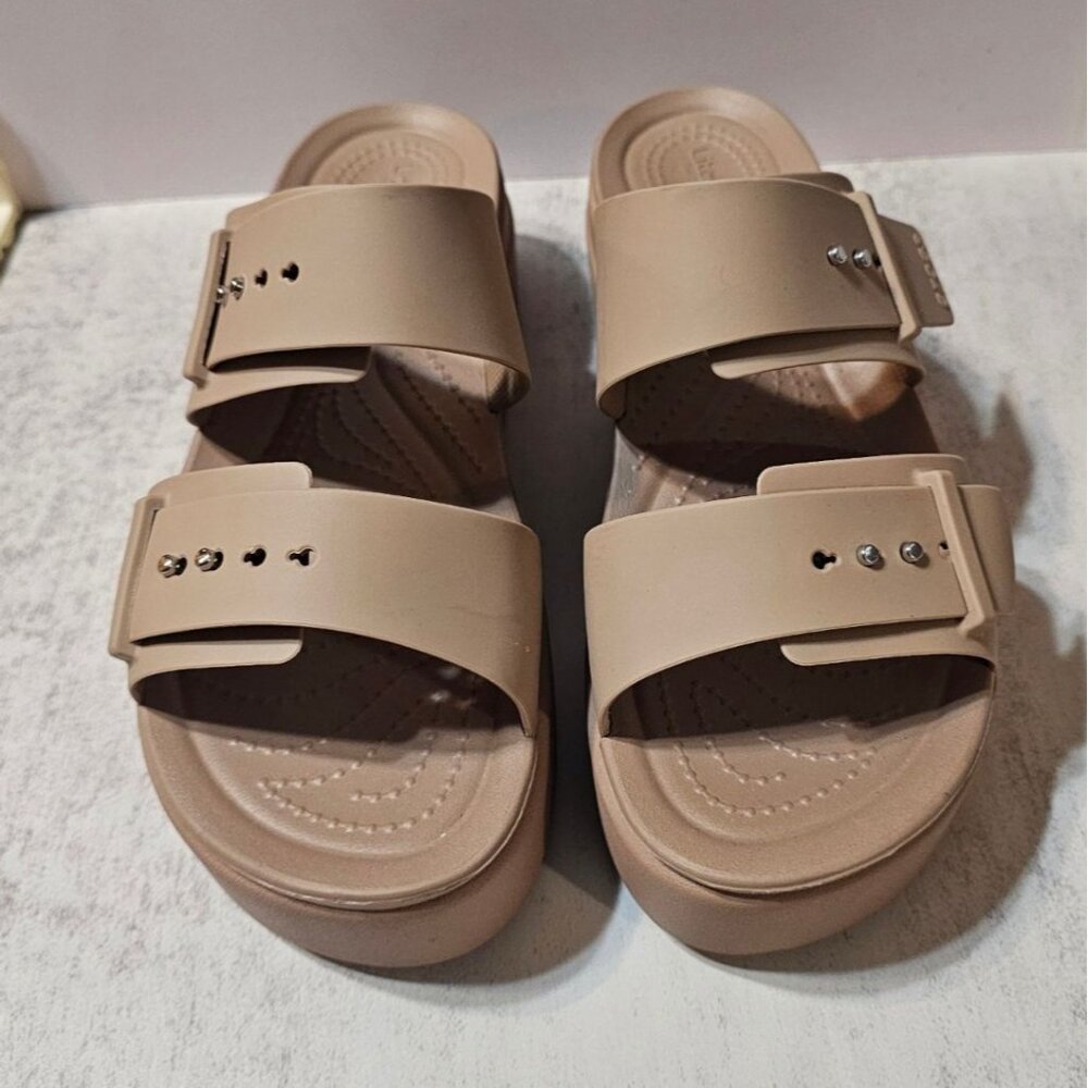 Crocs Brooklyn Buckle Strap Wedge Platform Sandals Beige Women's Size 9 - Picture 4 of 12
